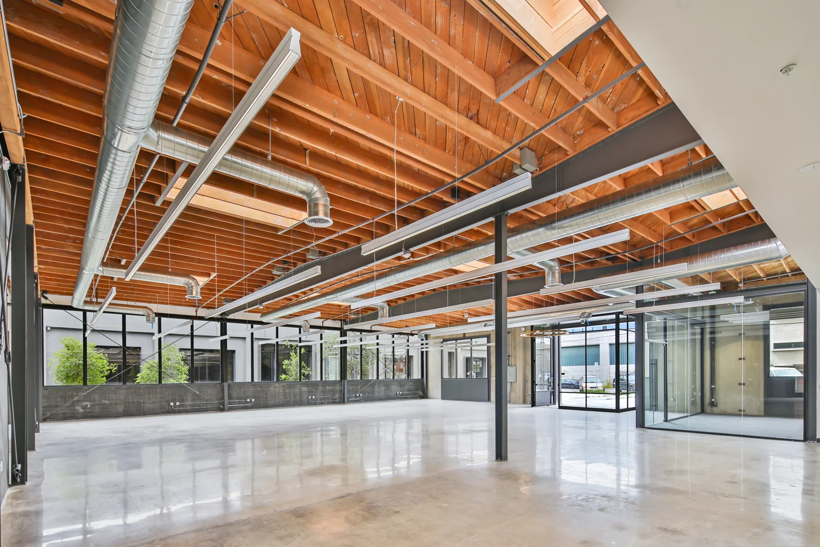 Office in Culver City, CA — Lease in Culver City, CA, photo 5 of 8