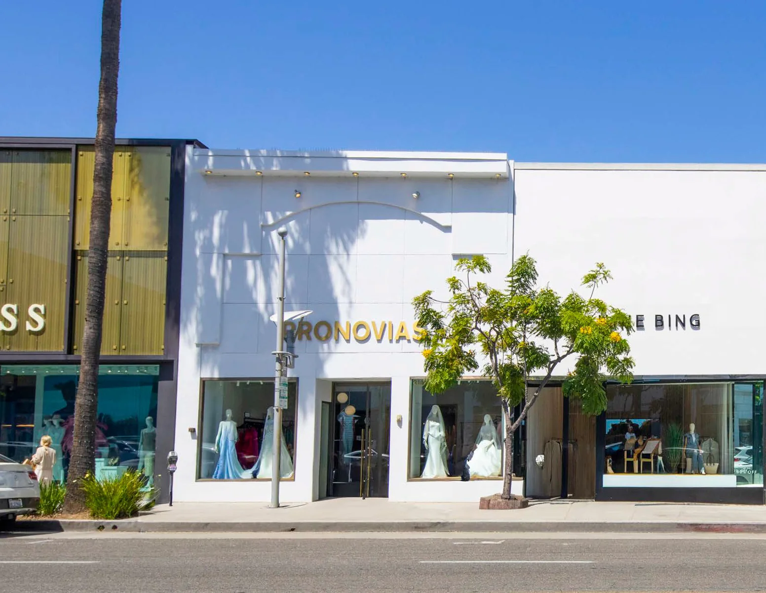 Retail in Beverly Hills, CA - retail in Beverly Hills, CA