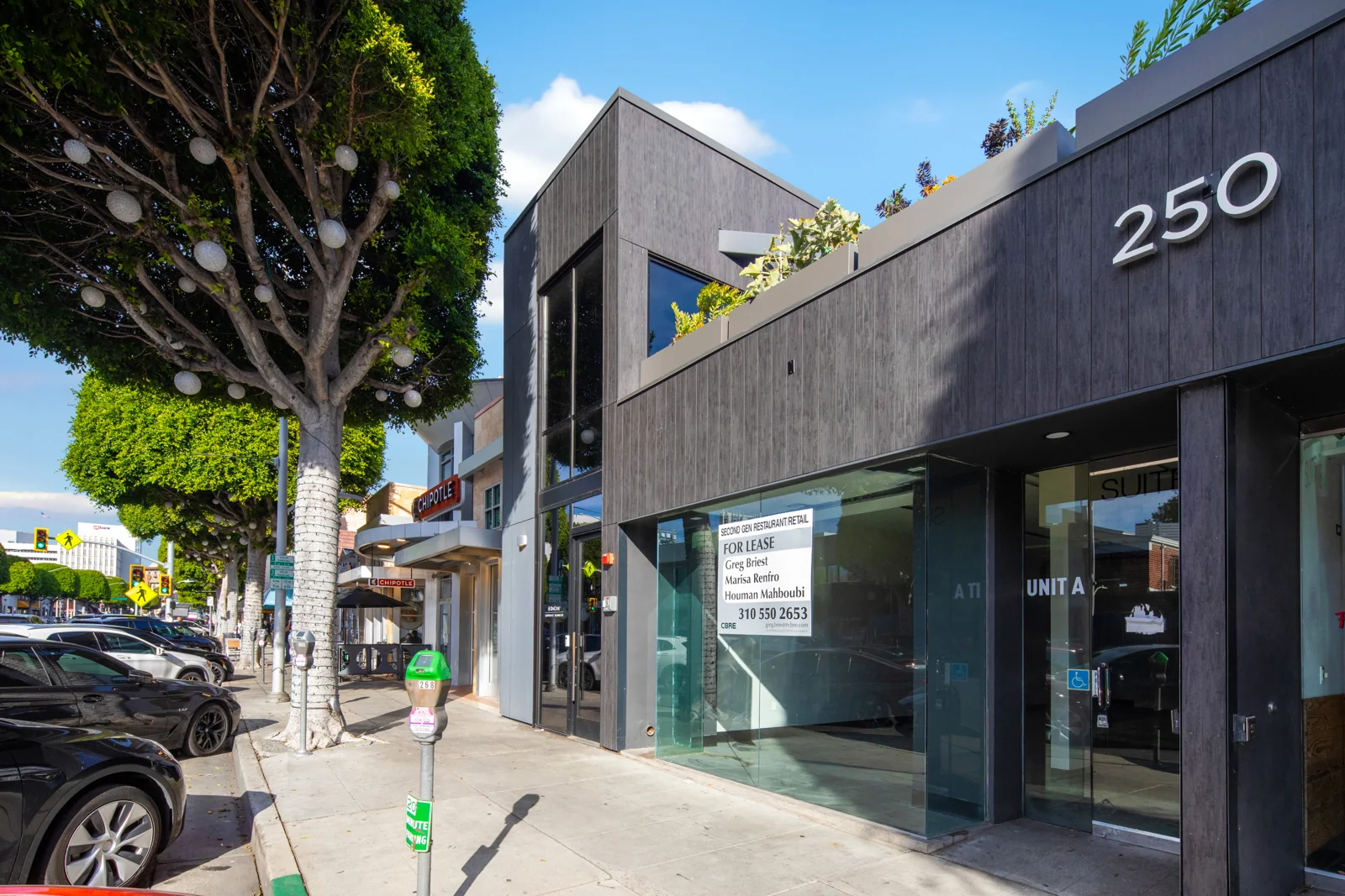Retail in Beverly Hills, CA