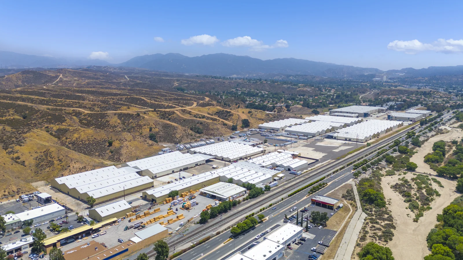 Saugus Station Industrial Center — Lease in Santa Clarita, CA, photo 1 of 7