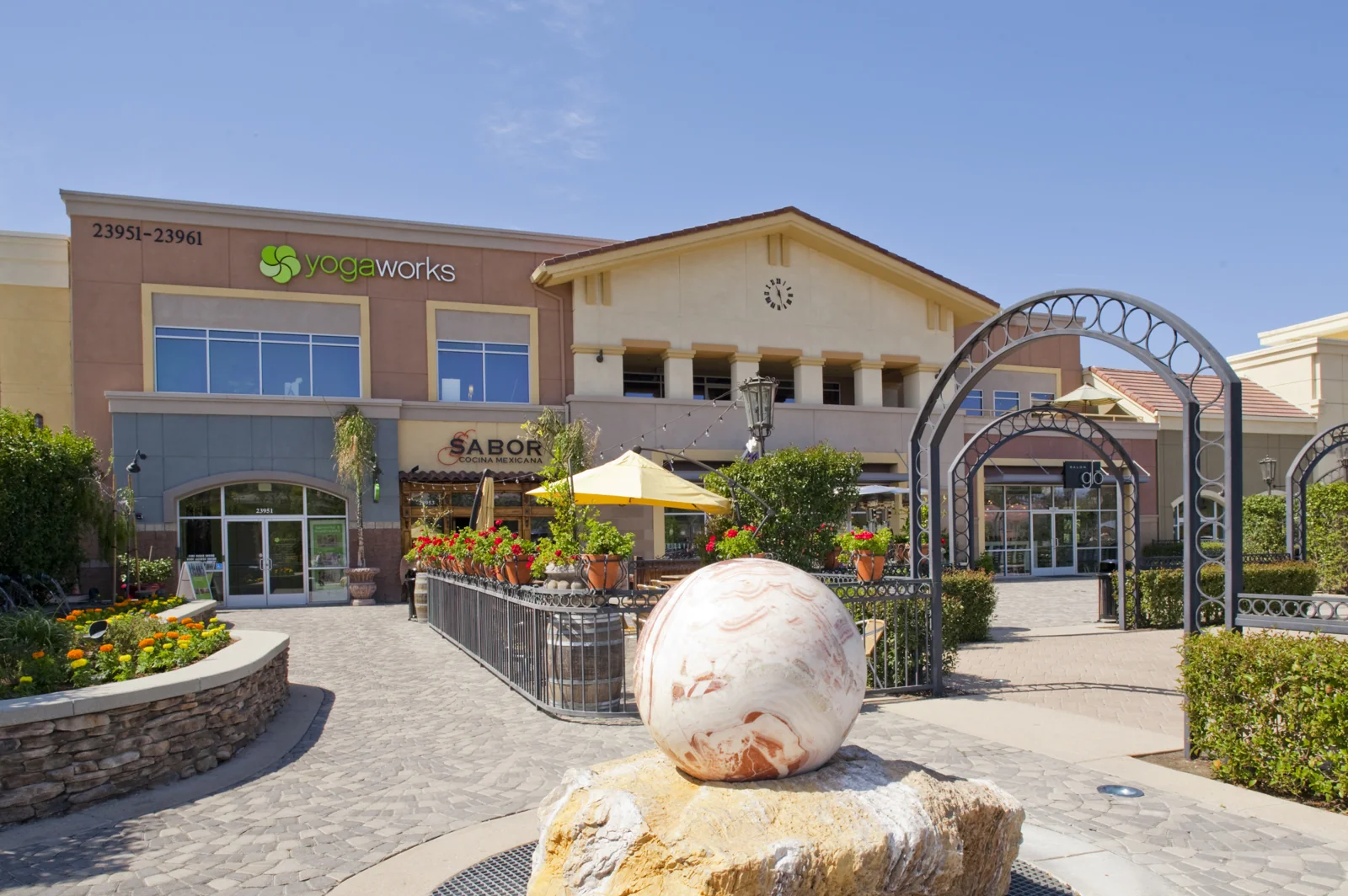 23951 Newhall Ranch Rd - photo 2 - Santa Clarita, CA