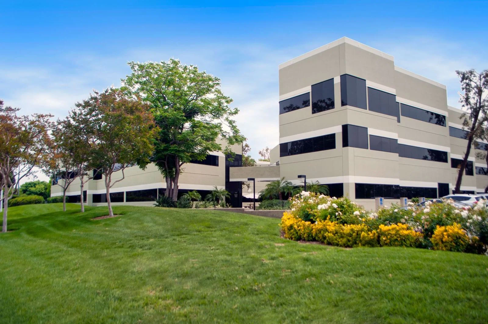 Valencia Park Executive Center (VPEC) — Lease in Santa Clarita, CA, photo 2 of 8