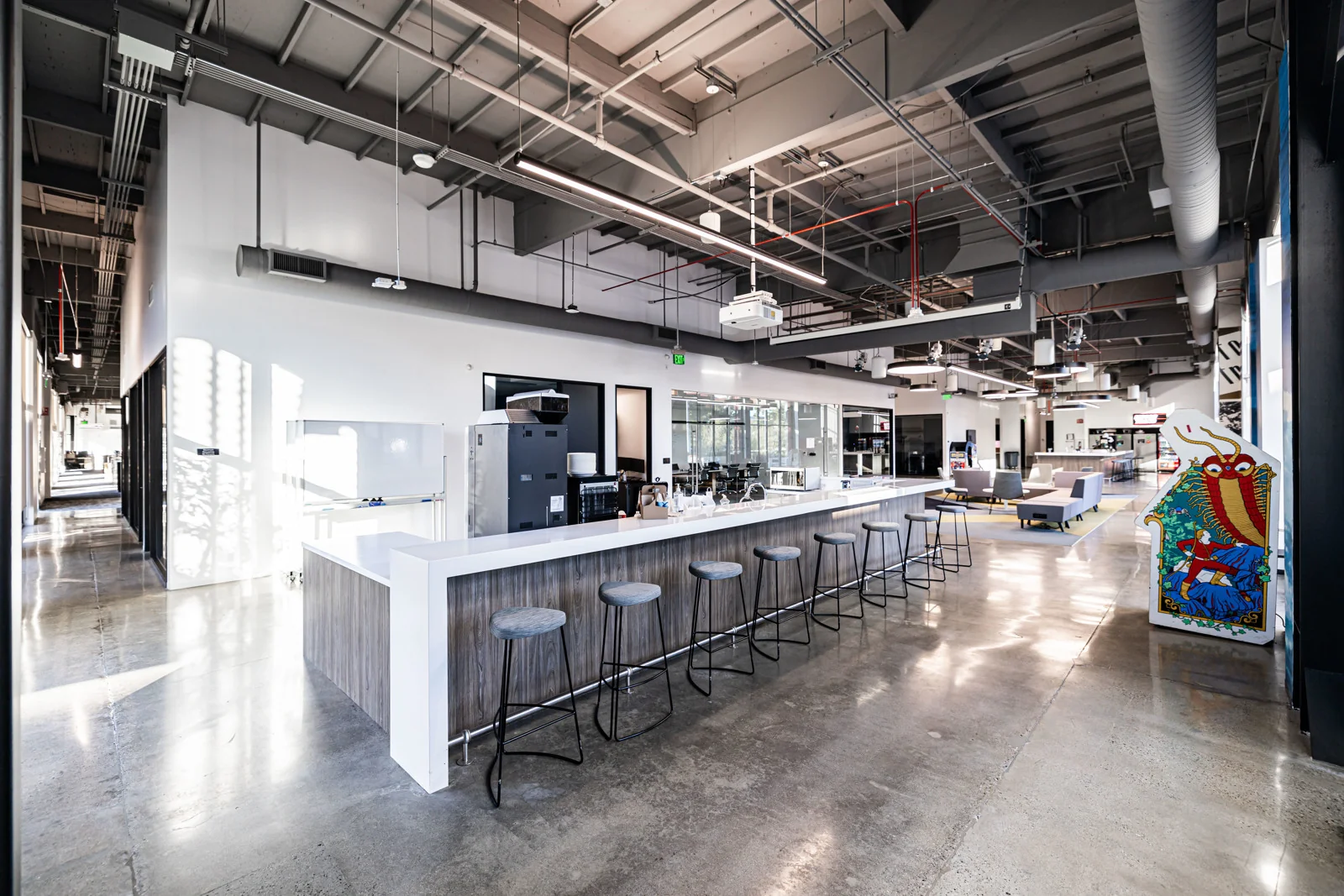 FlexIndustrial in El Segundo, CA — Lease in El Segundo, CA, photo 2 of 8