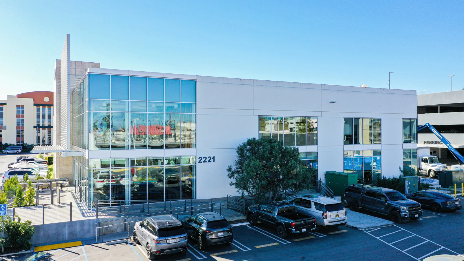 2221 Rosecrans Avenue — Lease in El Segundo, CA, photo 5 of 6