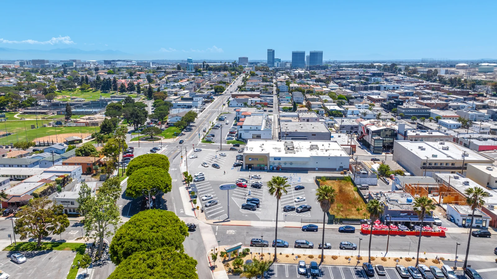 Retail in El Segundo, CA — Lease in El Segundo, CA, photo 8 of 8