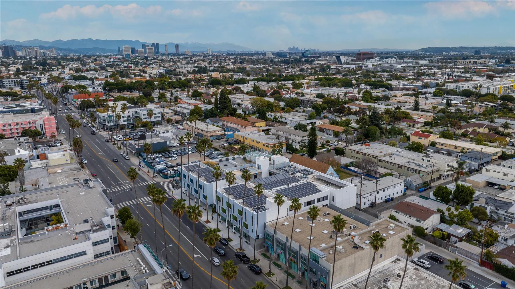 The Charlie- Santa Monica — Lease in Santa Monica, CA, photo 5 of 8