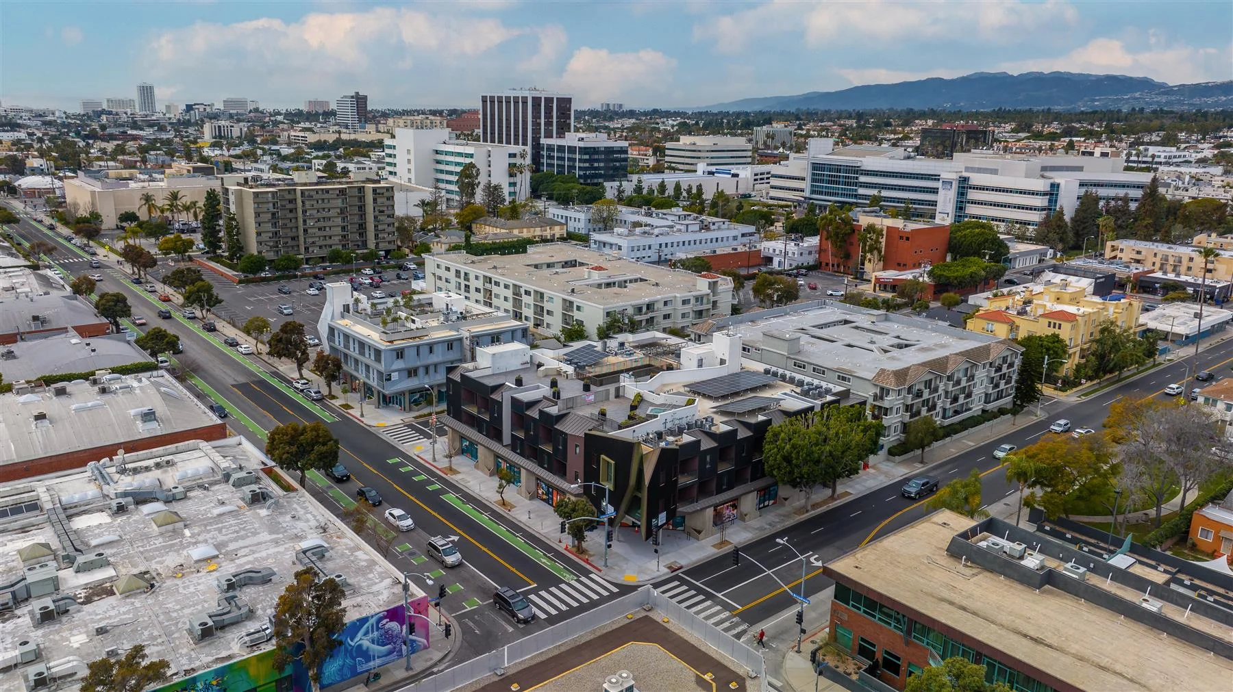 The Charlie — Lease in Santa Monica, CA, photo 7 of 8