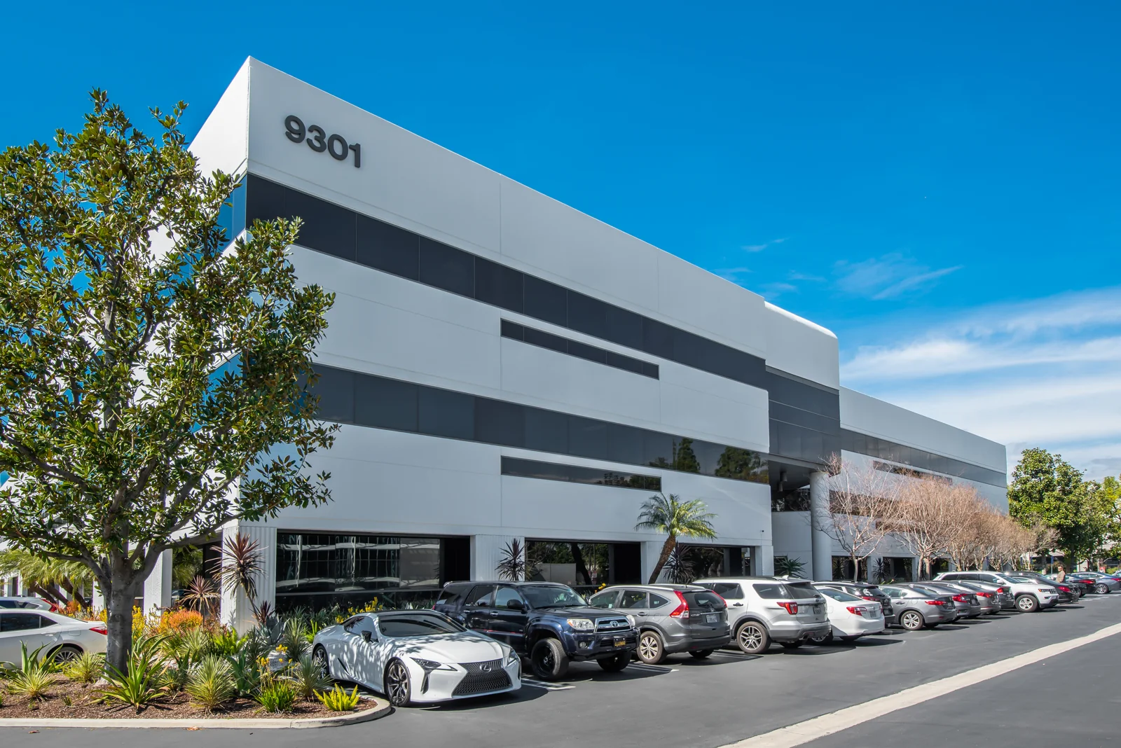 Office in Chatsworth, CA - office in Chatsworth, CA