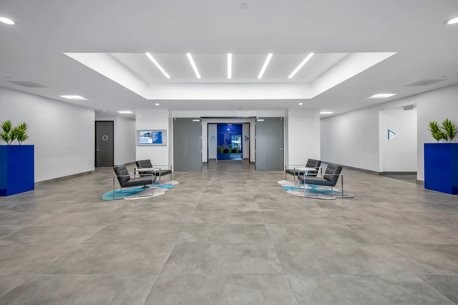 Office in Chatsworth, CA - photo 4 - Chatsworth, CA