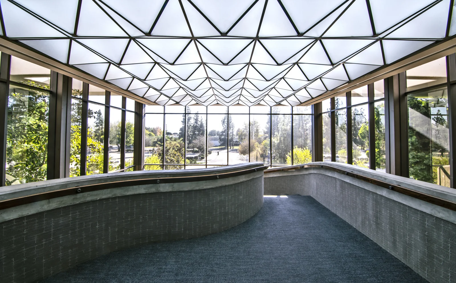 Office in Chatsworth, CA - photo 6 - Chatsworth, CA