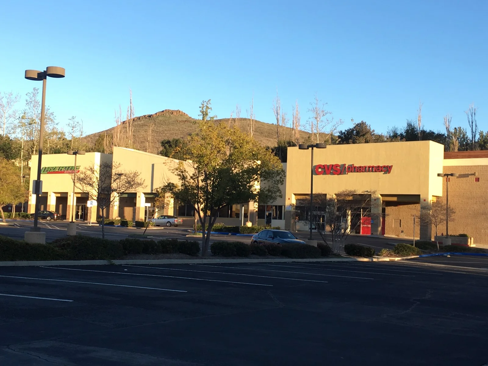 Wood Ranch Shopping Center — Lease in Simi Valley, CA, photo 1 of 1