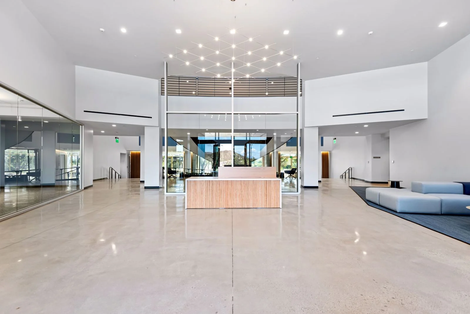Westlake Labs — Lease in Thousand Oaks, CA, photo 2 of 8