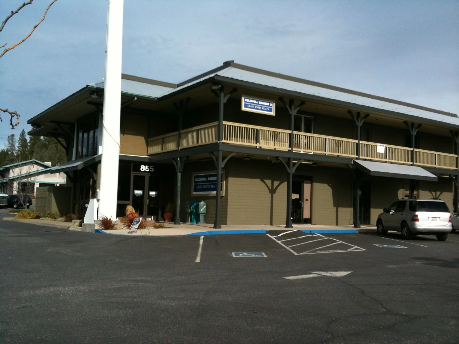 841 - 857 Sutton Way — Lease in Grass Valley, CA, photo 2 of 4