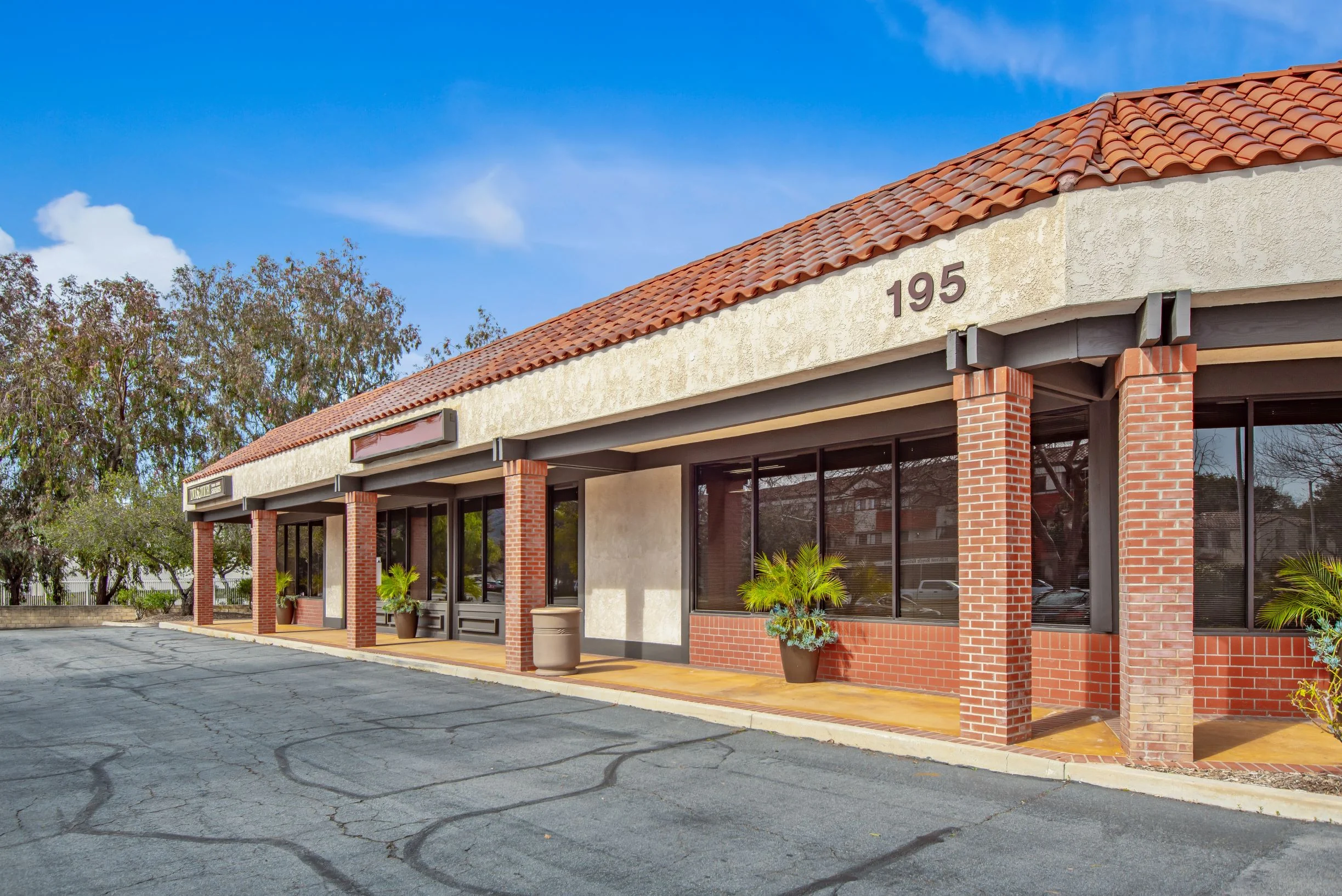 Stone Creek Professional Offices — Lease in Thousand Oaks, CA, photo 2 of 6