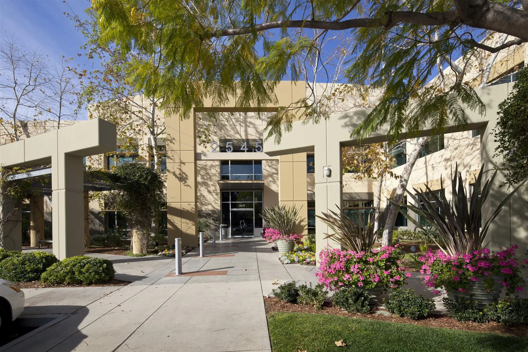 The Arbors of Thousand Oaks — Lease in Thousand Oaks, CA, photo 4 of 8