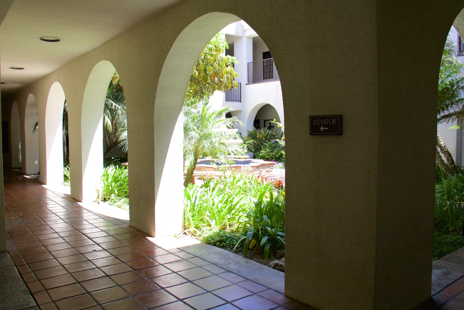 The Courtyard Plaza Medical Office Building — Lease in Camarillo, CA, photo 4 of 5