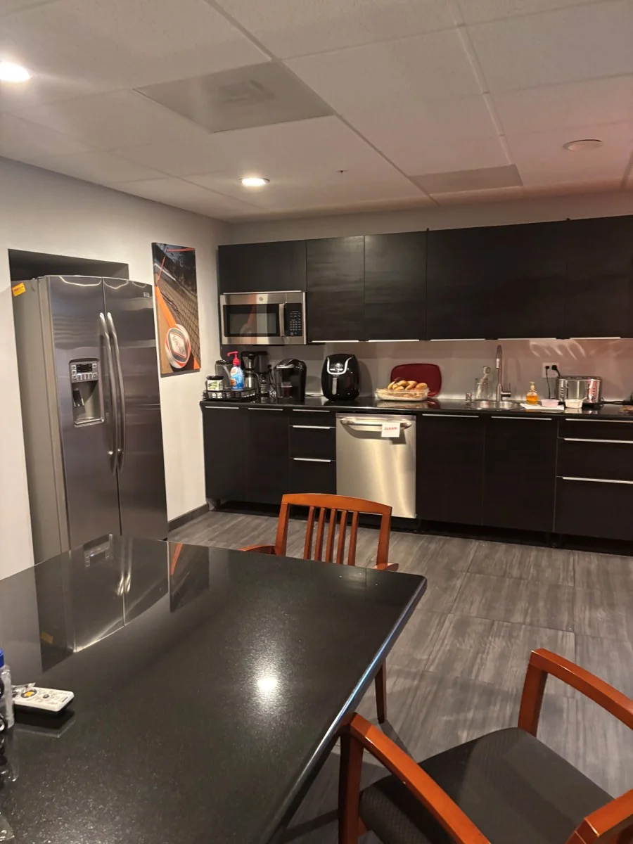 Office in Camarillo, CA — Lease in Camarillo, CA, photo 6 of 8