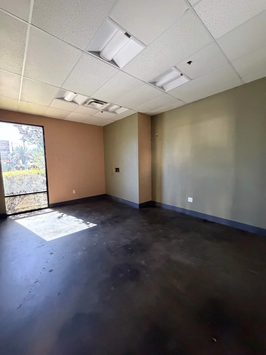 Palm Center — Lease in Auburn, CA, photo 3 of 5