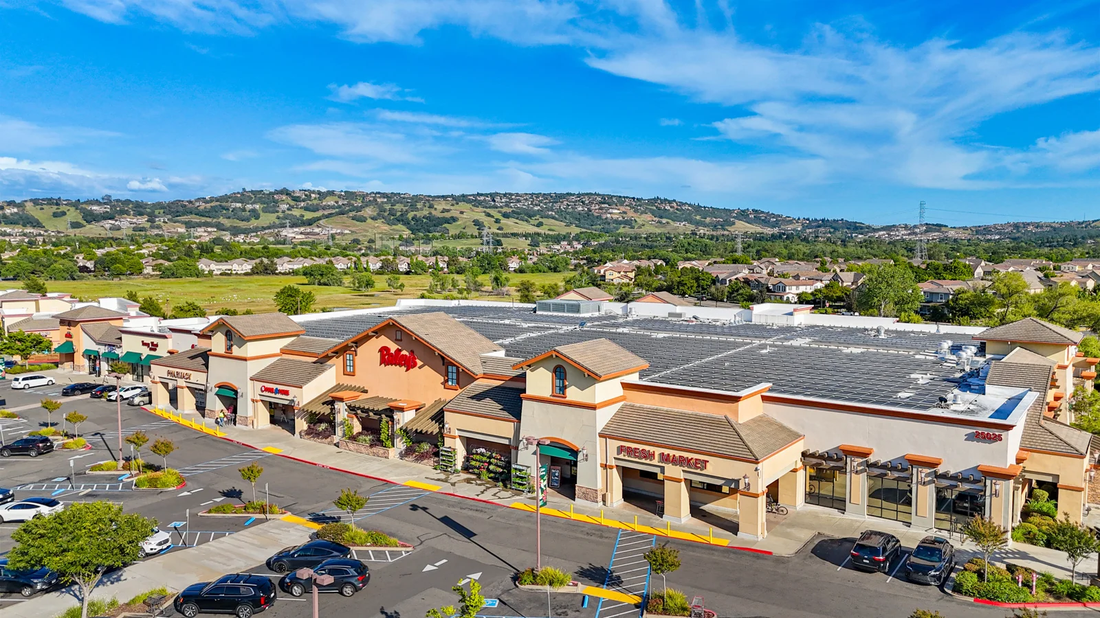 Raley's At The Parkway — Lease in Folsom, CA, photo 3 of 5