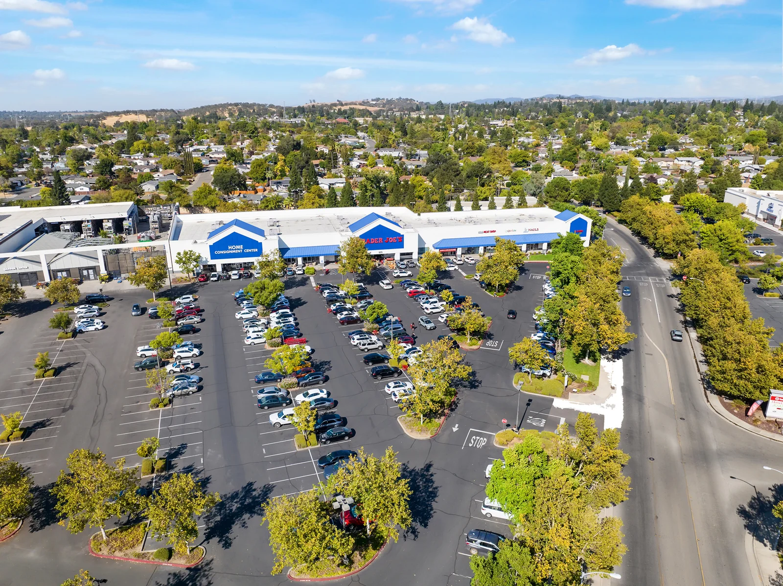 Folsom Town Center — Lease in Folsom, CA, photo 2 of 2