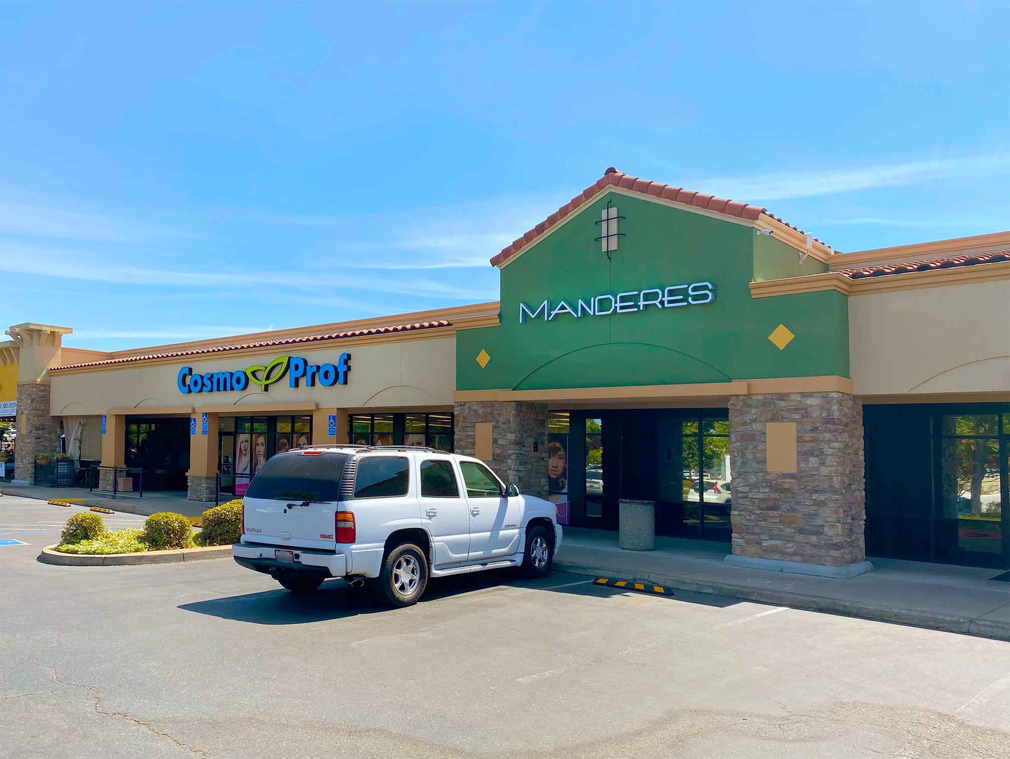 Folsom Square — Lease in Folsom, CA, photo 2 of 8