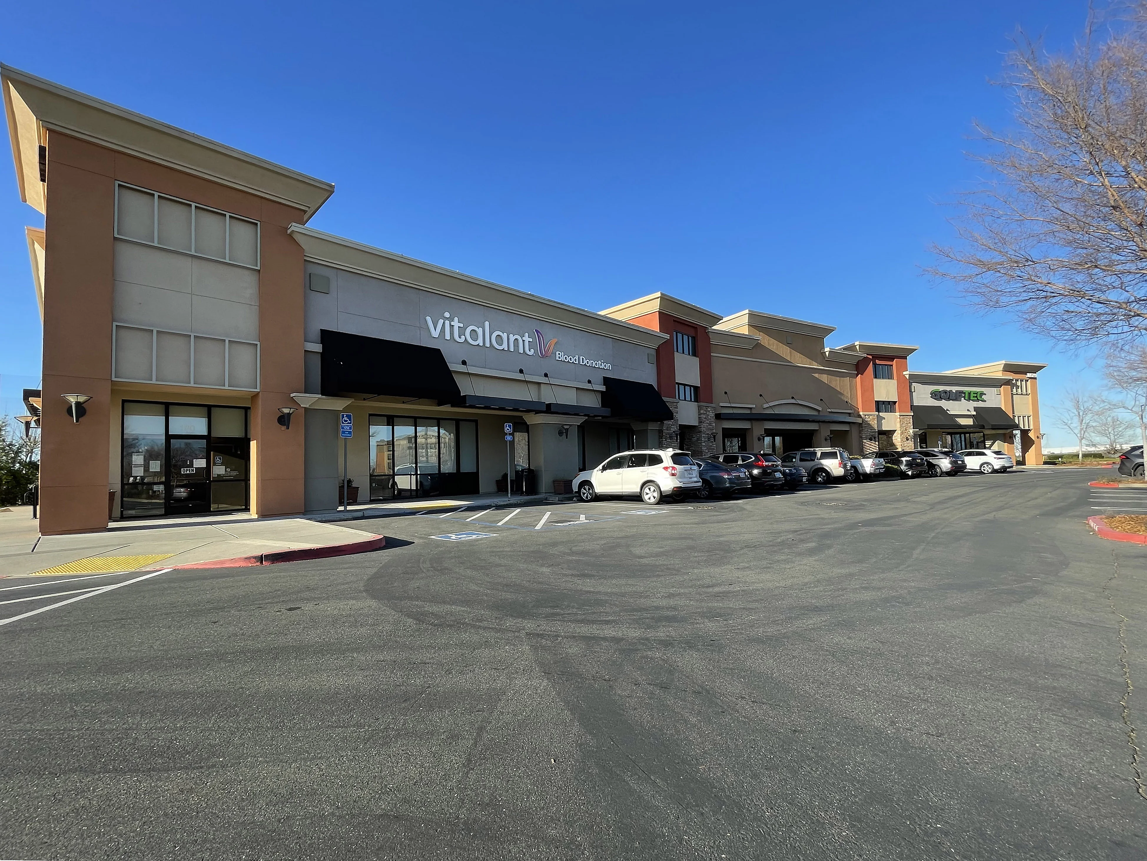 Roseville Crossings — Sale in Roseville, CA, photo 5 of 7