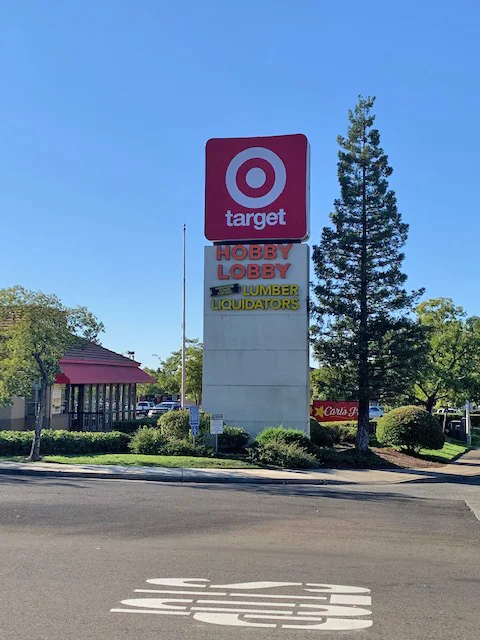Shasta Crossroads — Lease in Redding, CA, photo 2 of 3