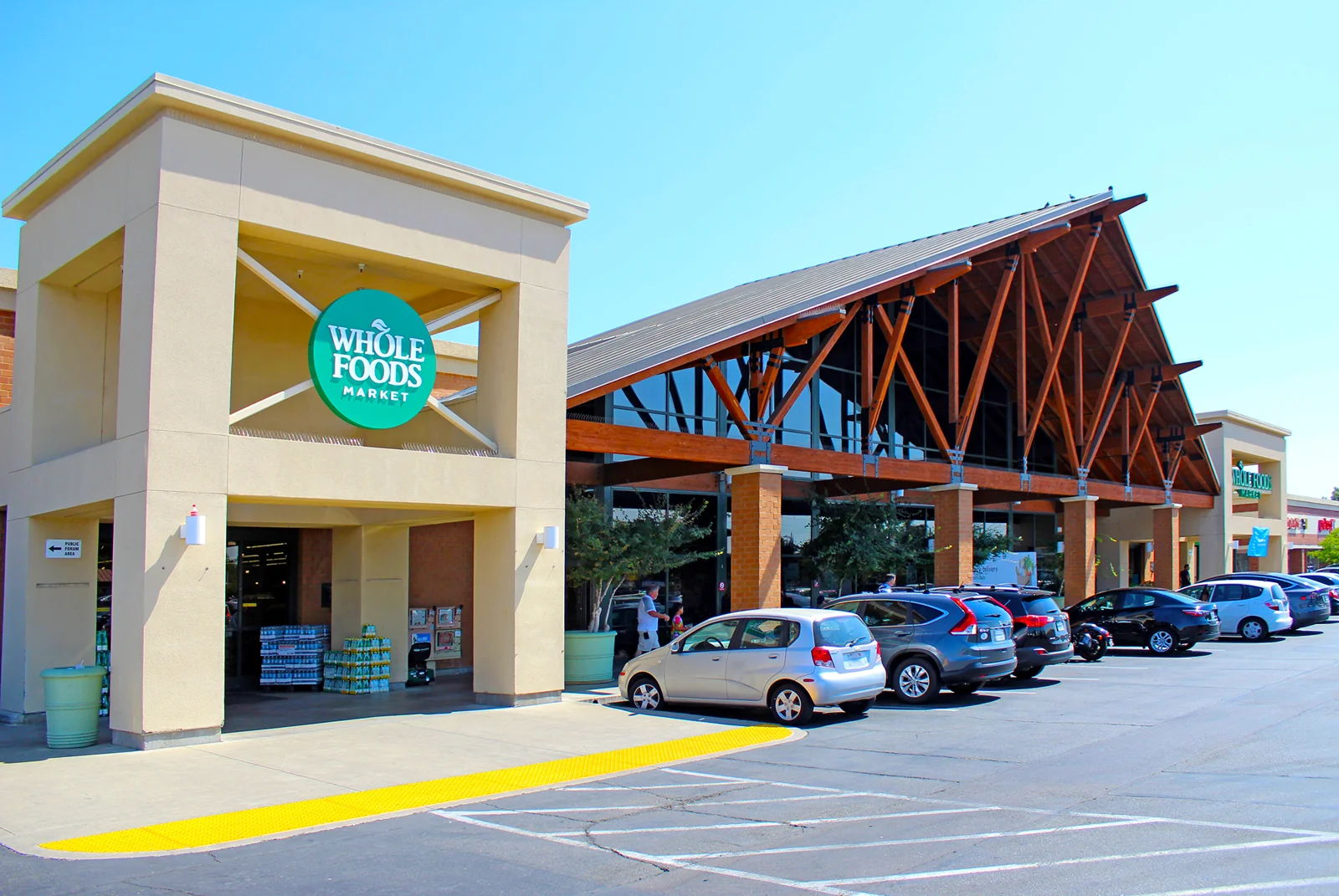 Arden Plaza