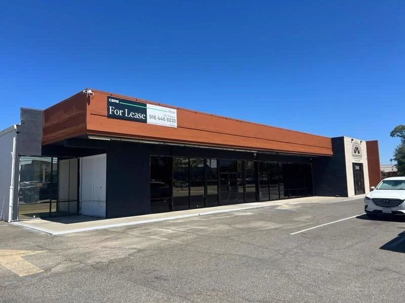 High Visibility Retail/Office/Warehouse - photo 2 - Sacramento, CA