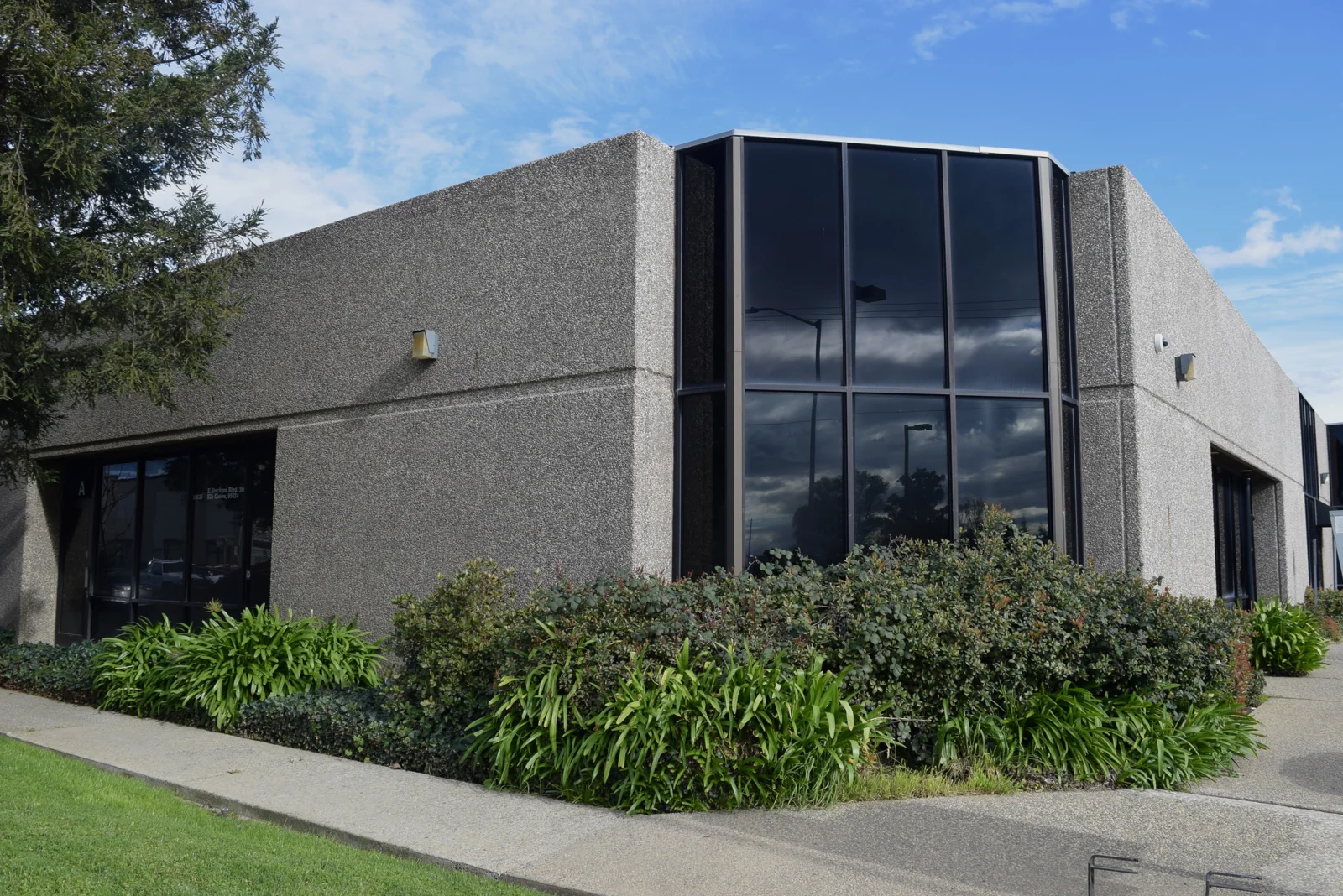 Industrial in Elk Grove, CA — Lease in Elk Grove, CA, photo 5 of 8