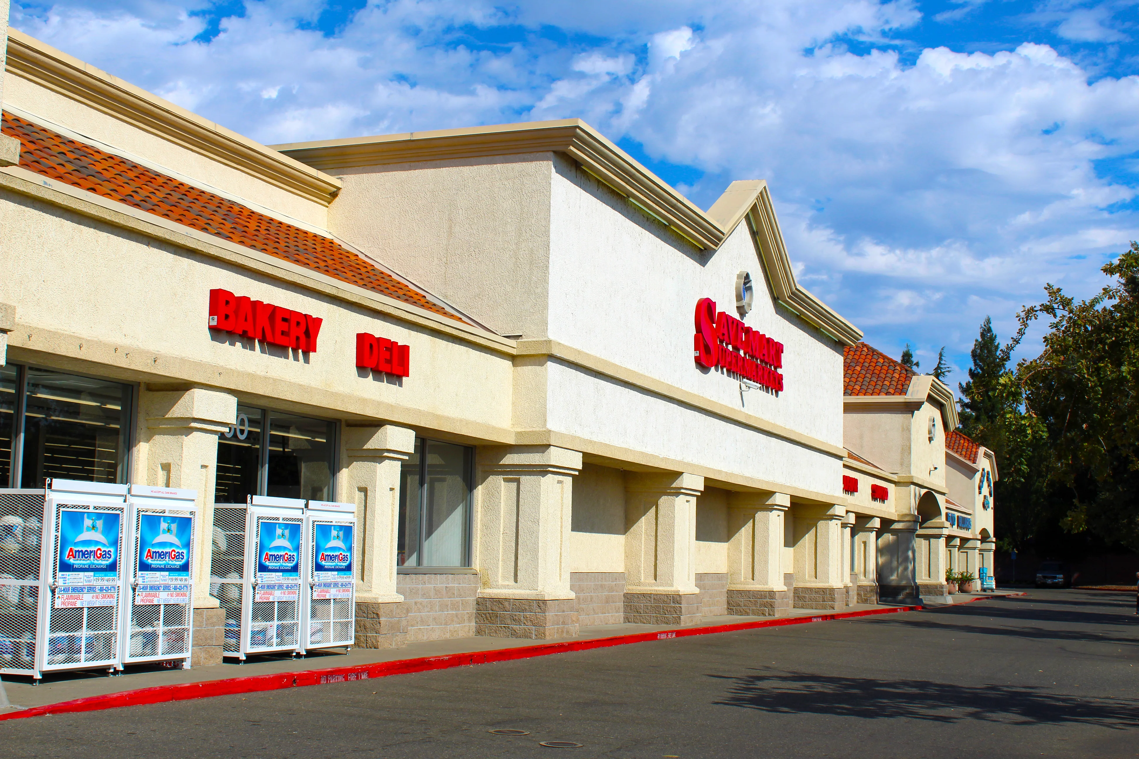 Elk Grove Camden Park Shopping Center