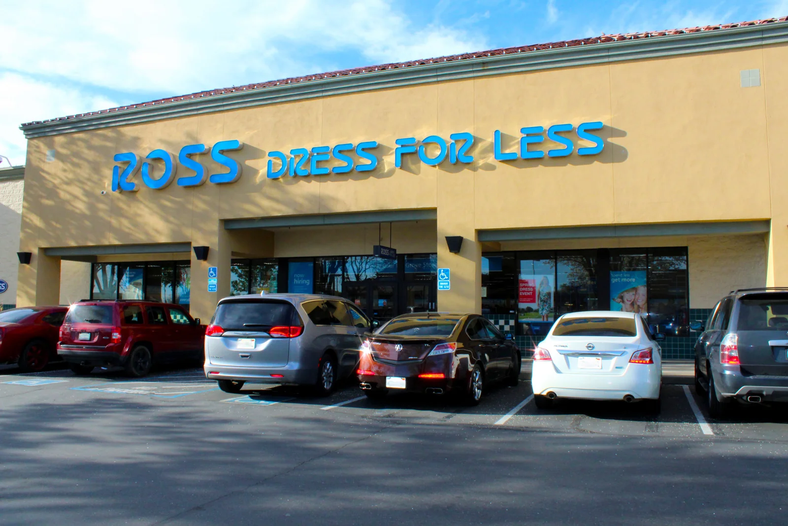 Marketplace 99 — Lease in Elk Grove, CA, photo 2 of 4