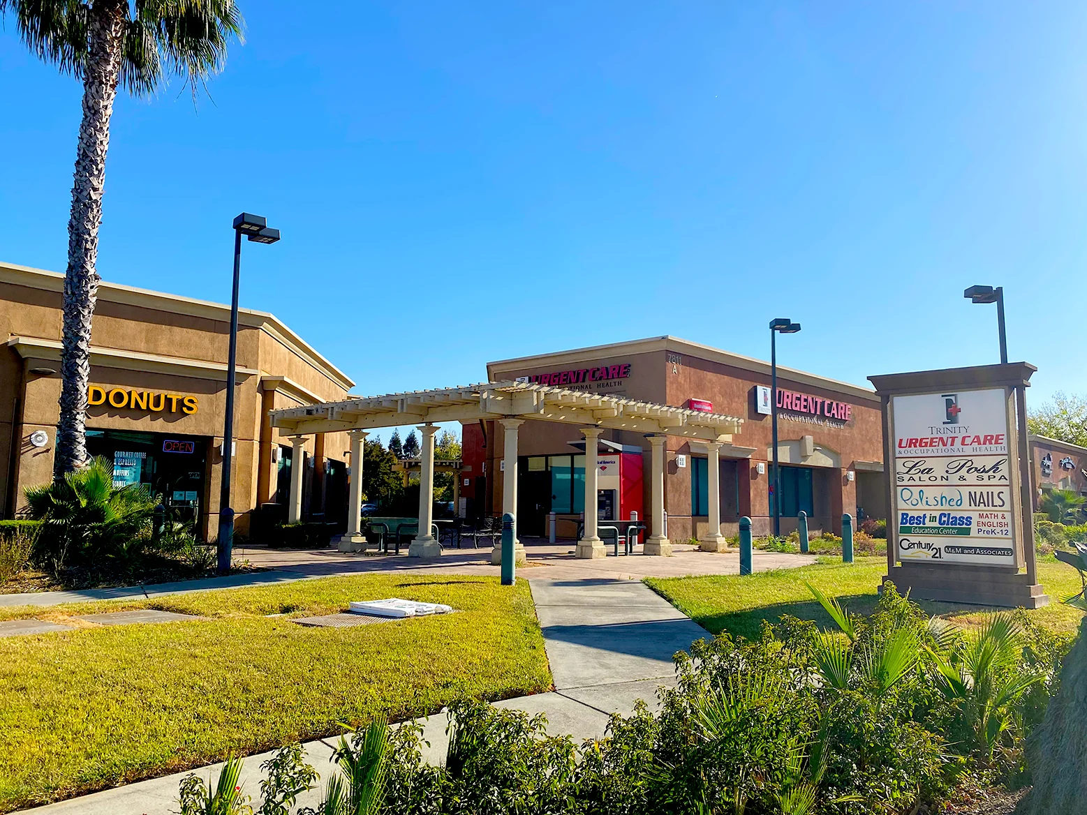 Laguna Trenholm Plaza