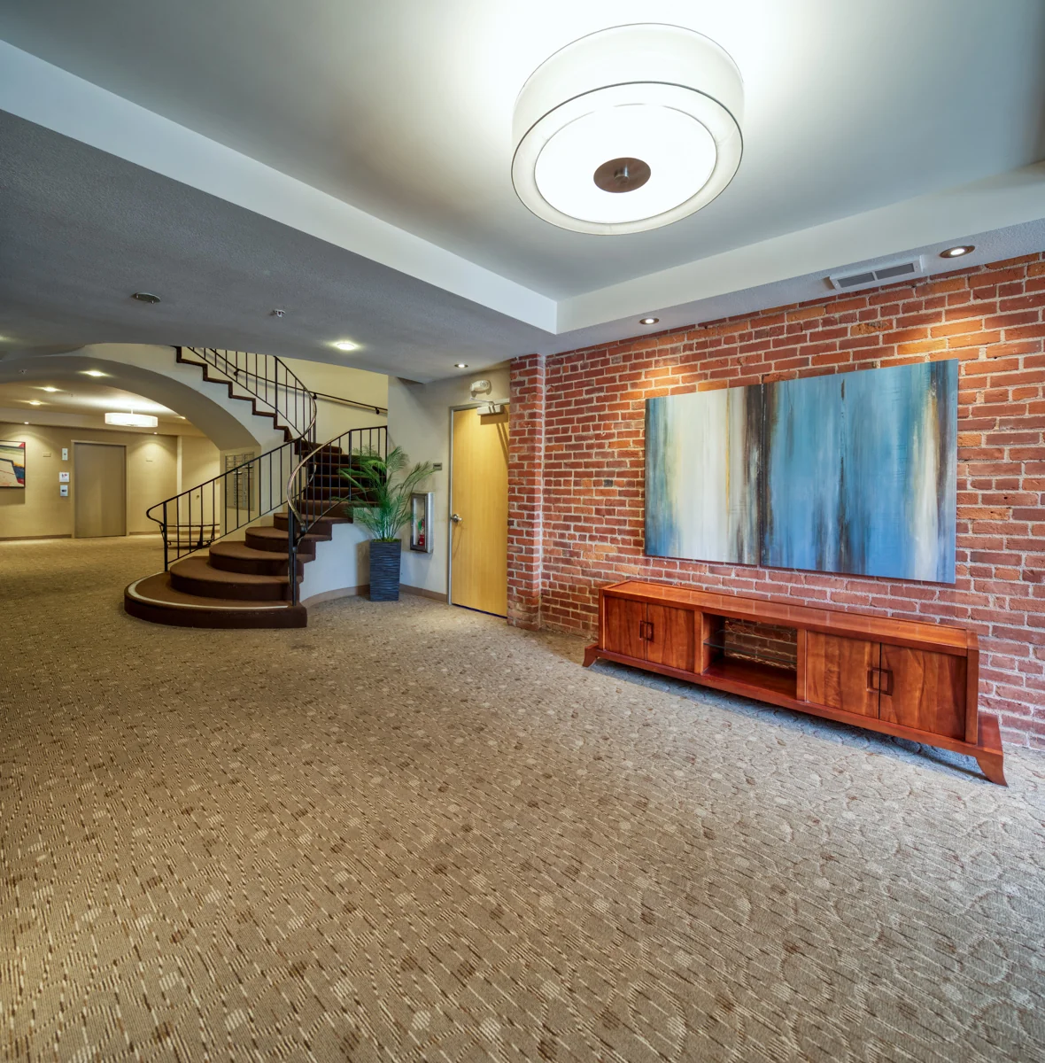 Office in Sacramento, CA - photo 9 - Sacramento, CA