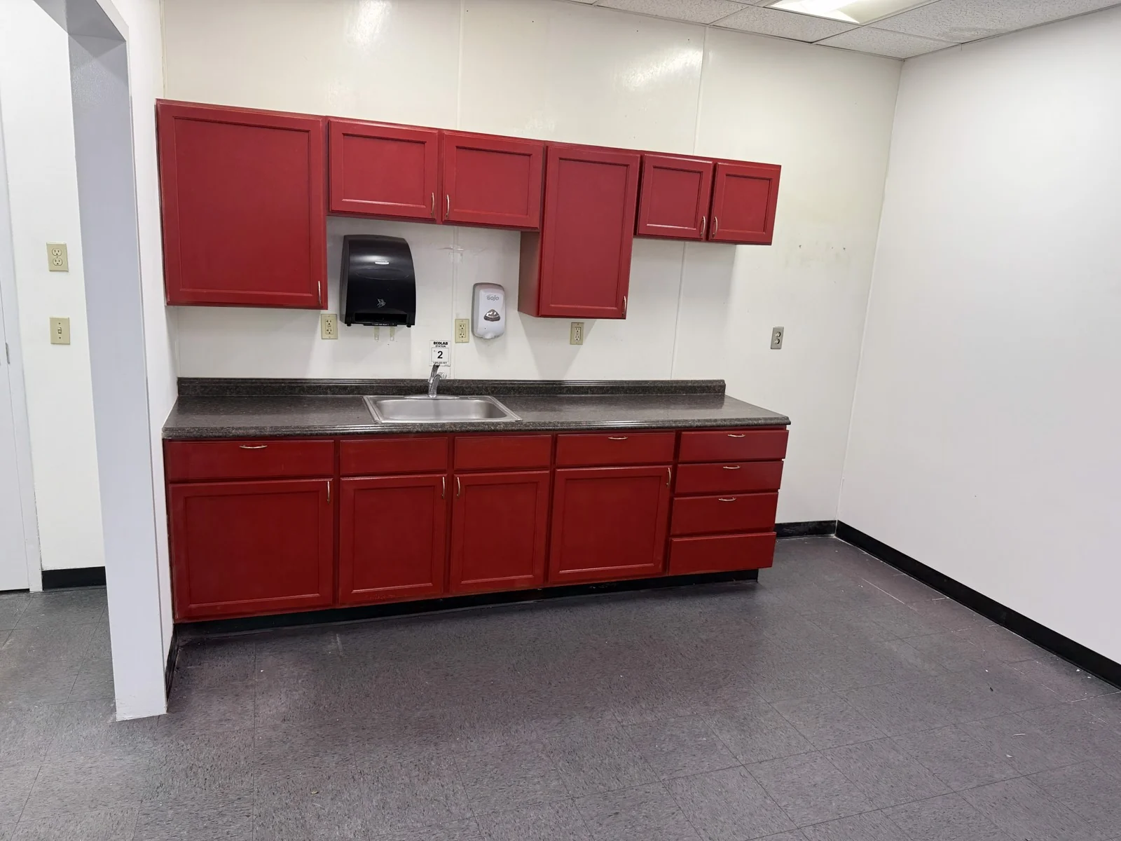 Industrial in Stockton, CA — Lease in Stockton, CA, photo 3 of 8