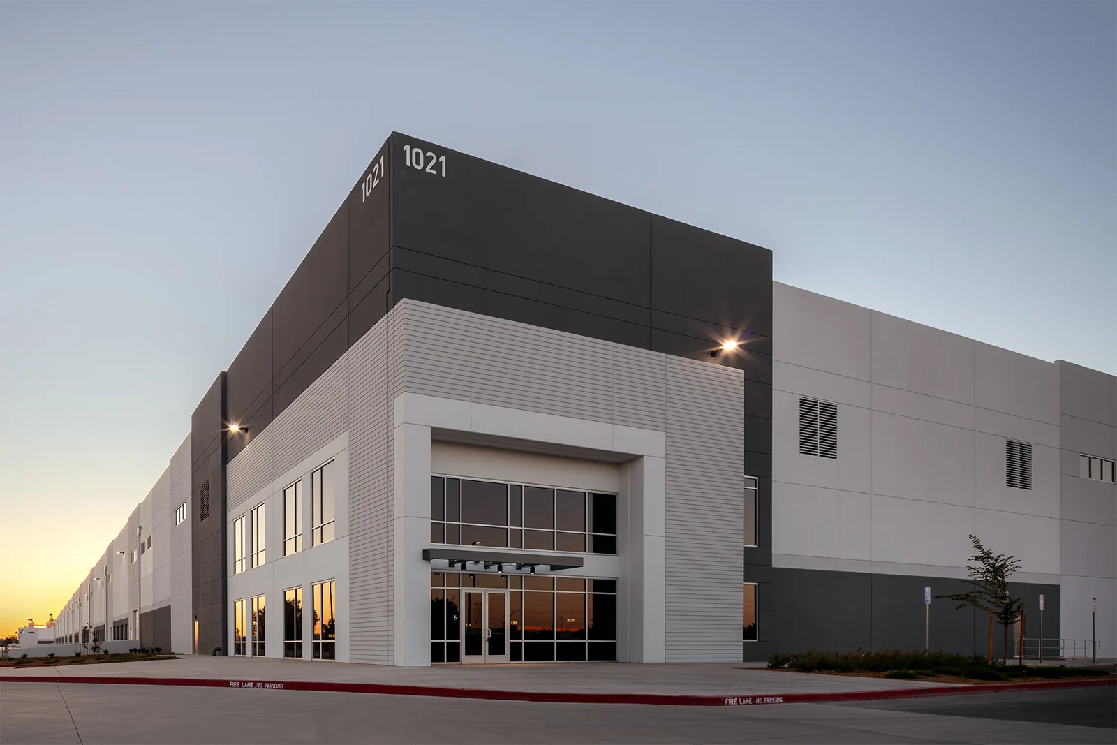 Central Industrial Center — Lease in Stockton, CA, photo 2 of 4