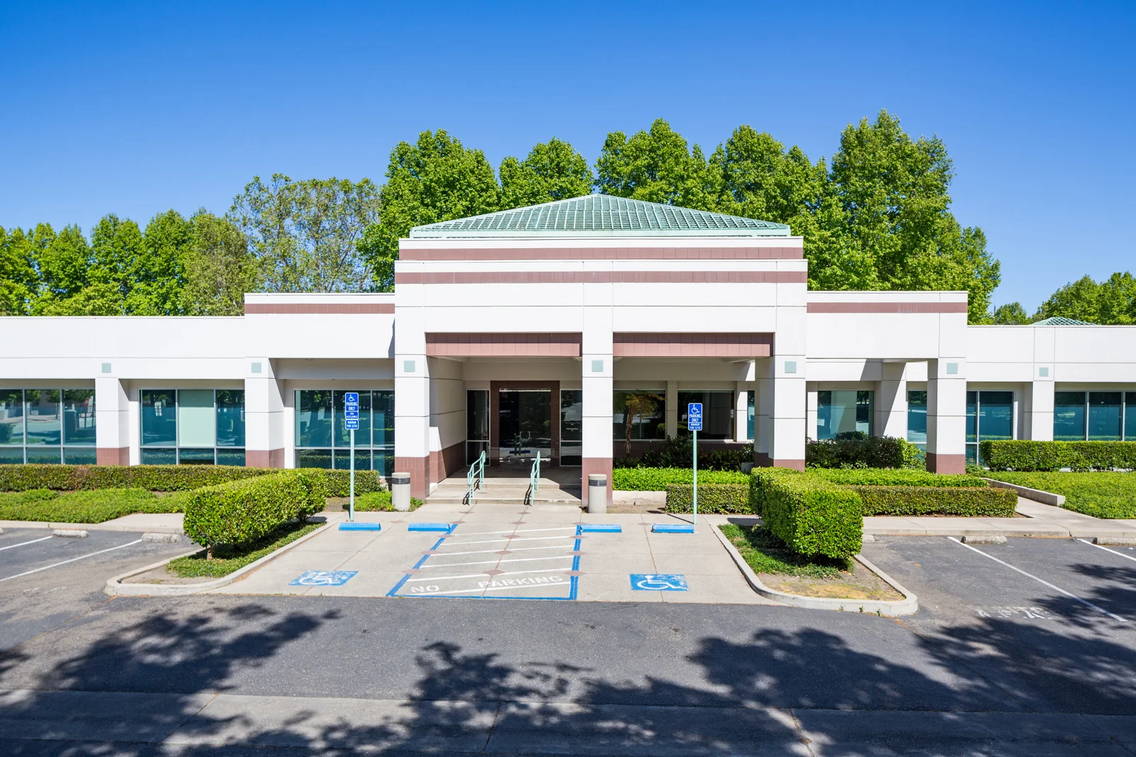 Office in Stockton, CA — Lease in Stockton, CA, photo 4 of 5