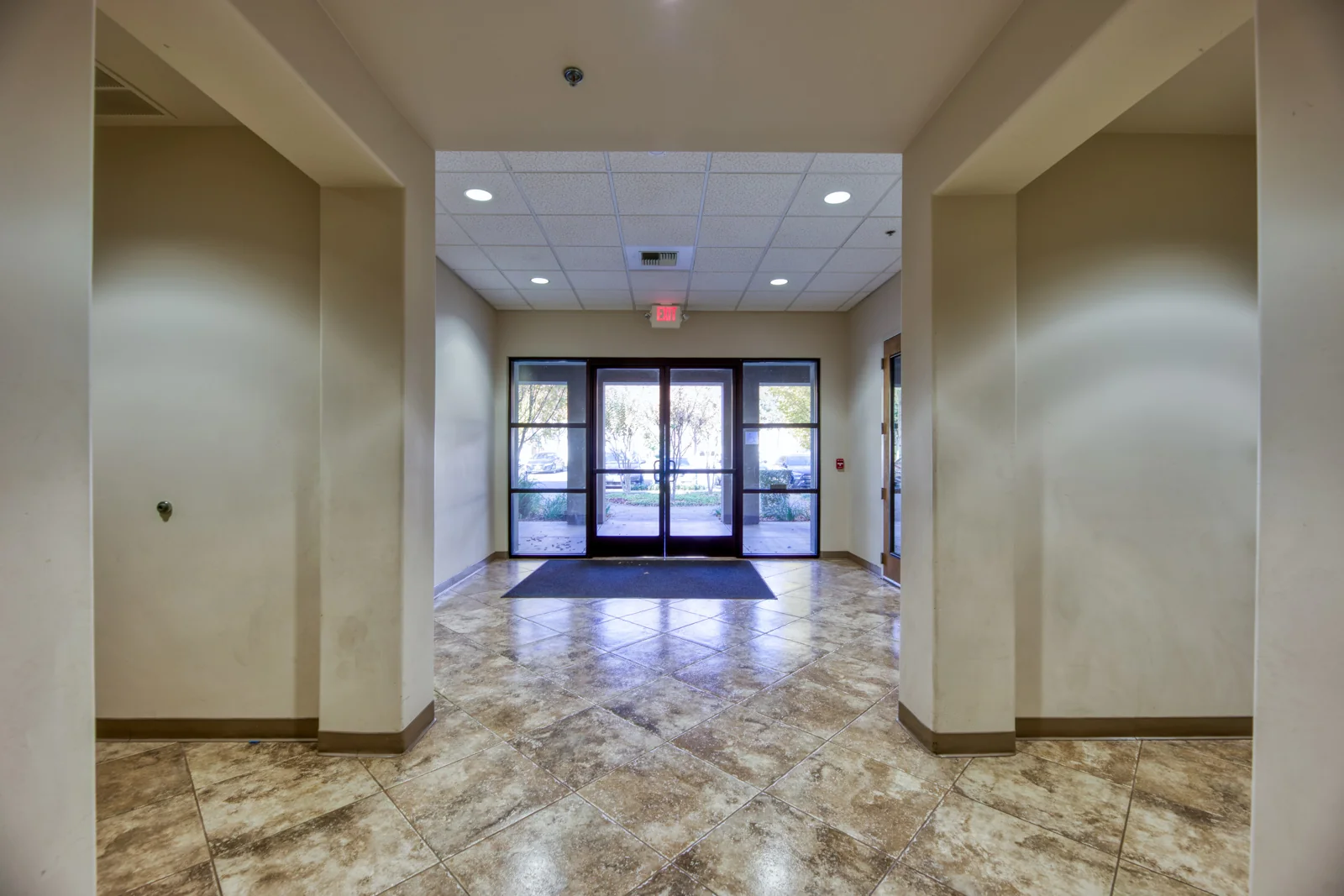 3485 Brookside Road — Lease in Stockton, CA, photo 3 of 3