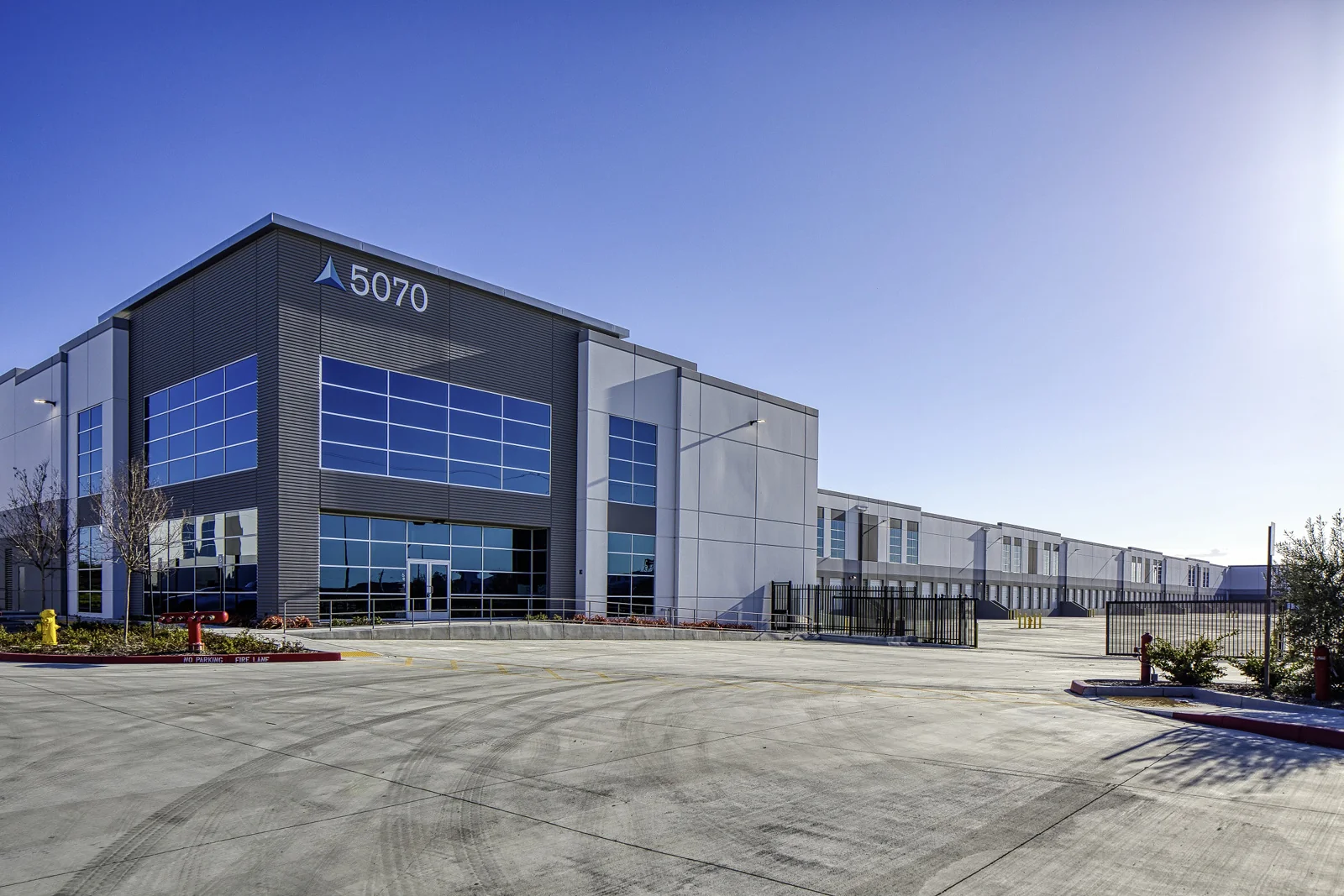 Industrial in Lathrop, CA — Lease in Lathrop, CA, photo 1 of 5
