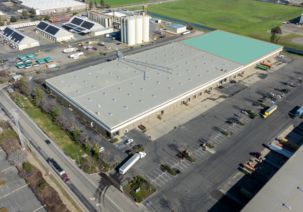 280 N. Pioneer Avenue — Lease in Woodland, CA, photo 2 of 6