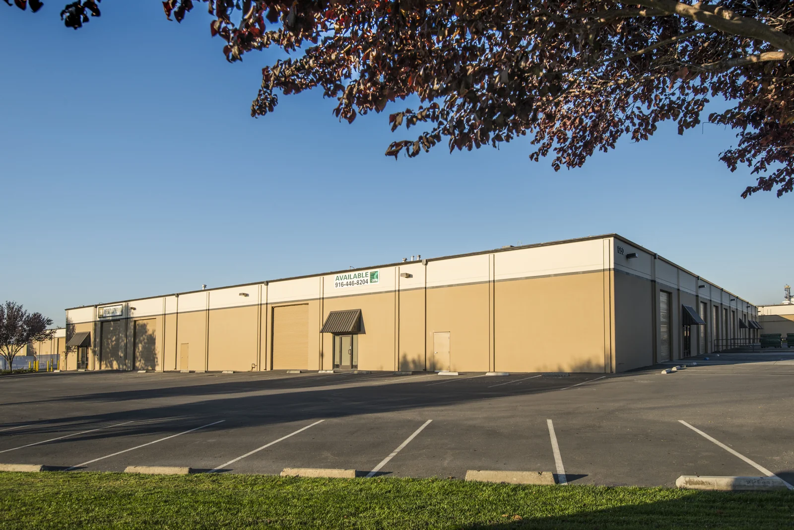 Harter Business Center — Lease in Woodland, CA, photo 1 of 1