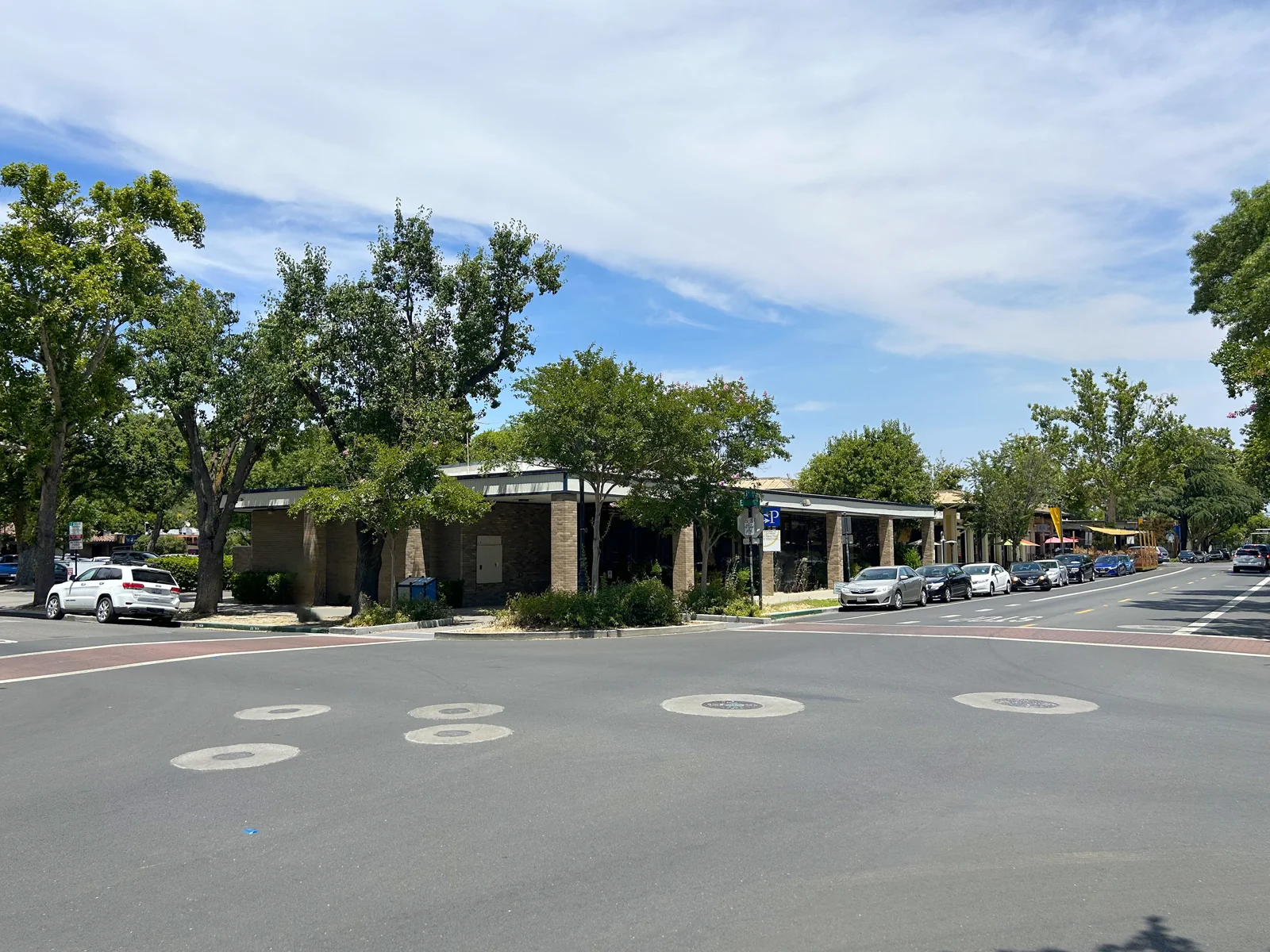 Downtown Davis Retail — Lease in Davis, CA, photo 2 of 3