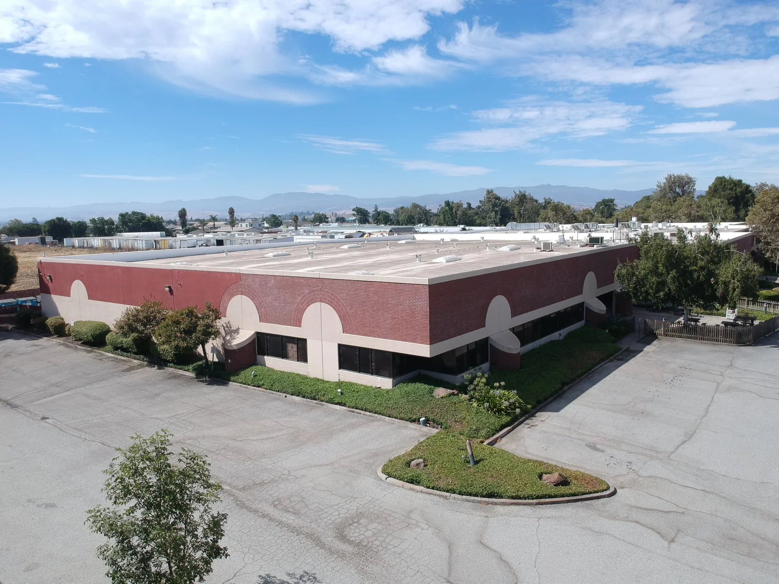 205 Apollo Way - office in Hollister, CA