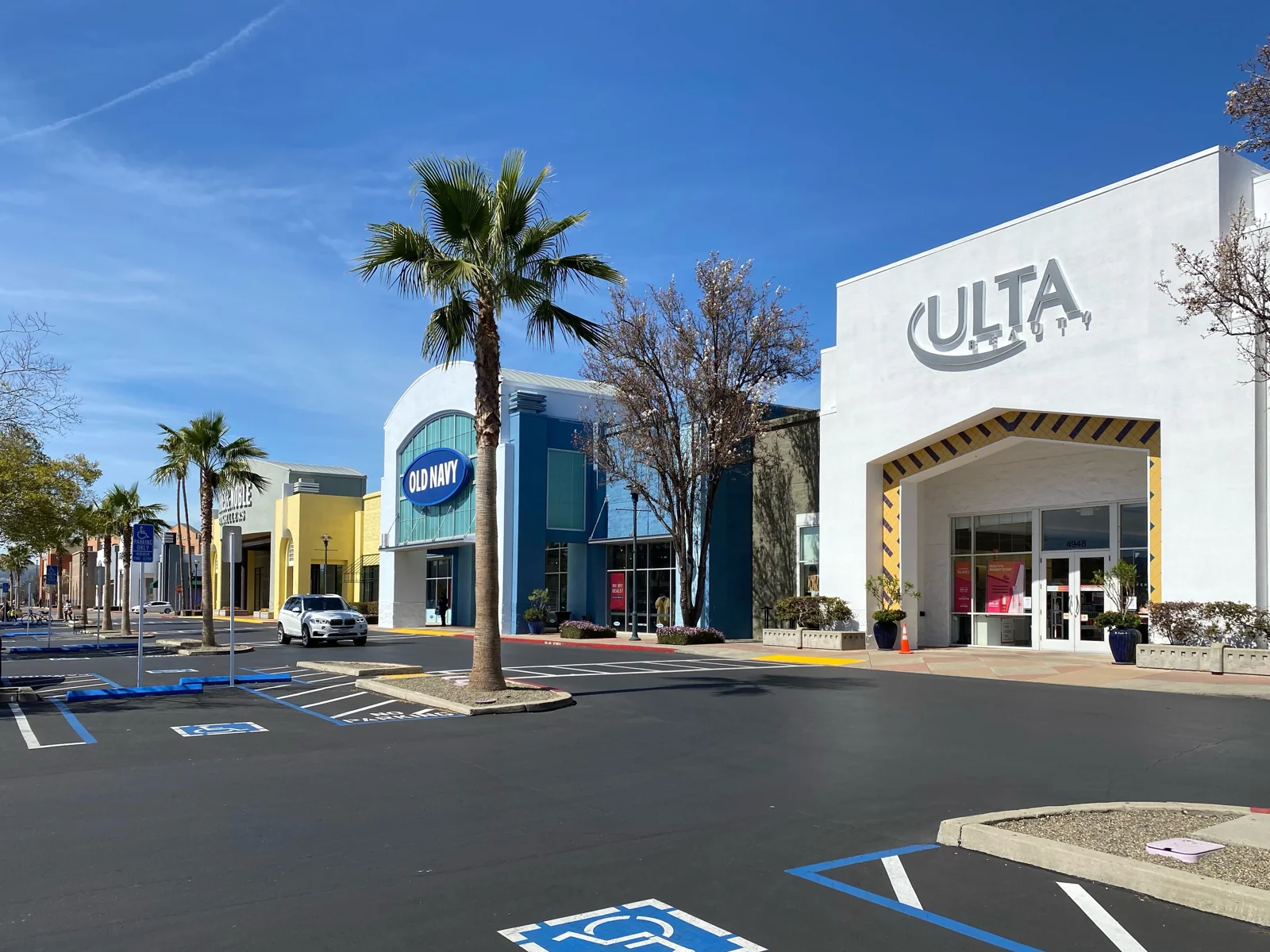 Hacienda Crossings — Lease in Dublin, CA, photo 1 of 5