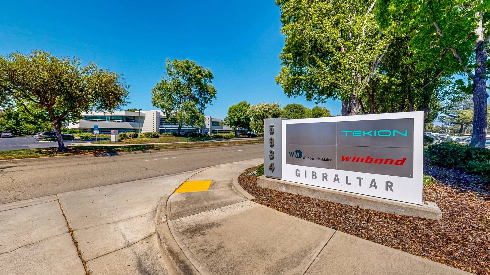 Saratoga Center — Lease in Pleasanton, CA, photo 6 of 6