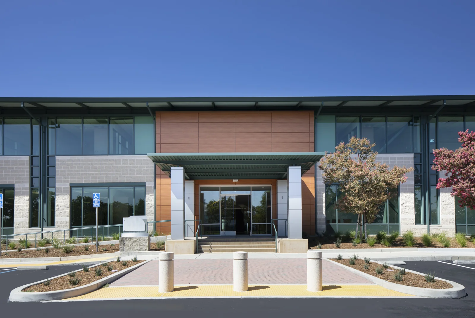 Murphy Crossing — Lease in Milpitas, CA, photo 1 of 8
