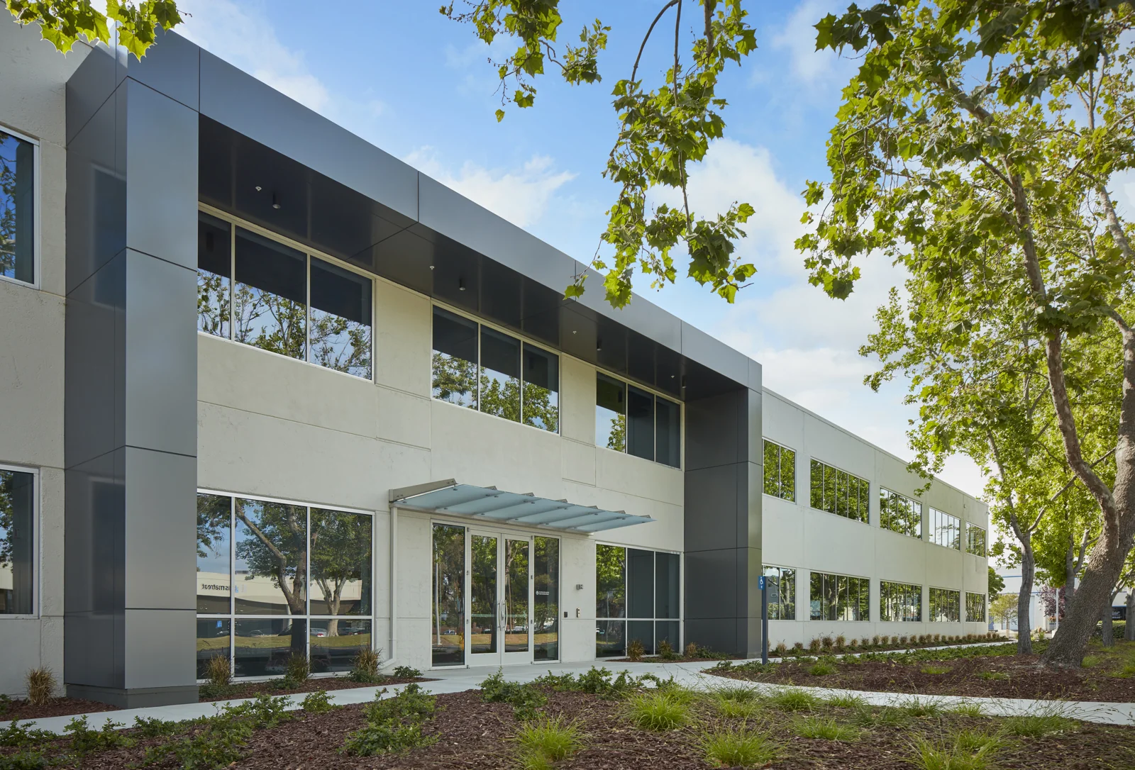 LifeSciences in Hayward, CA — Lease in Hayward, CA, photo 3 of 8