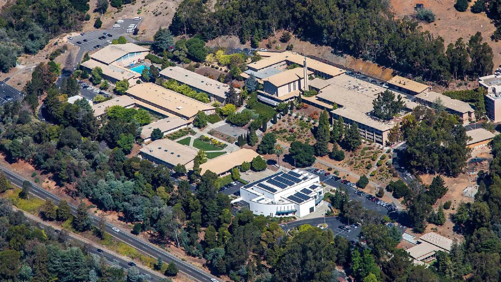 The Campus — Lease in Oakland, CA, photo 1 of 2
