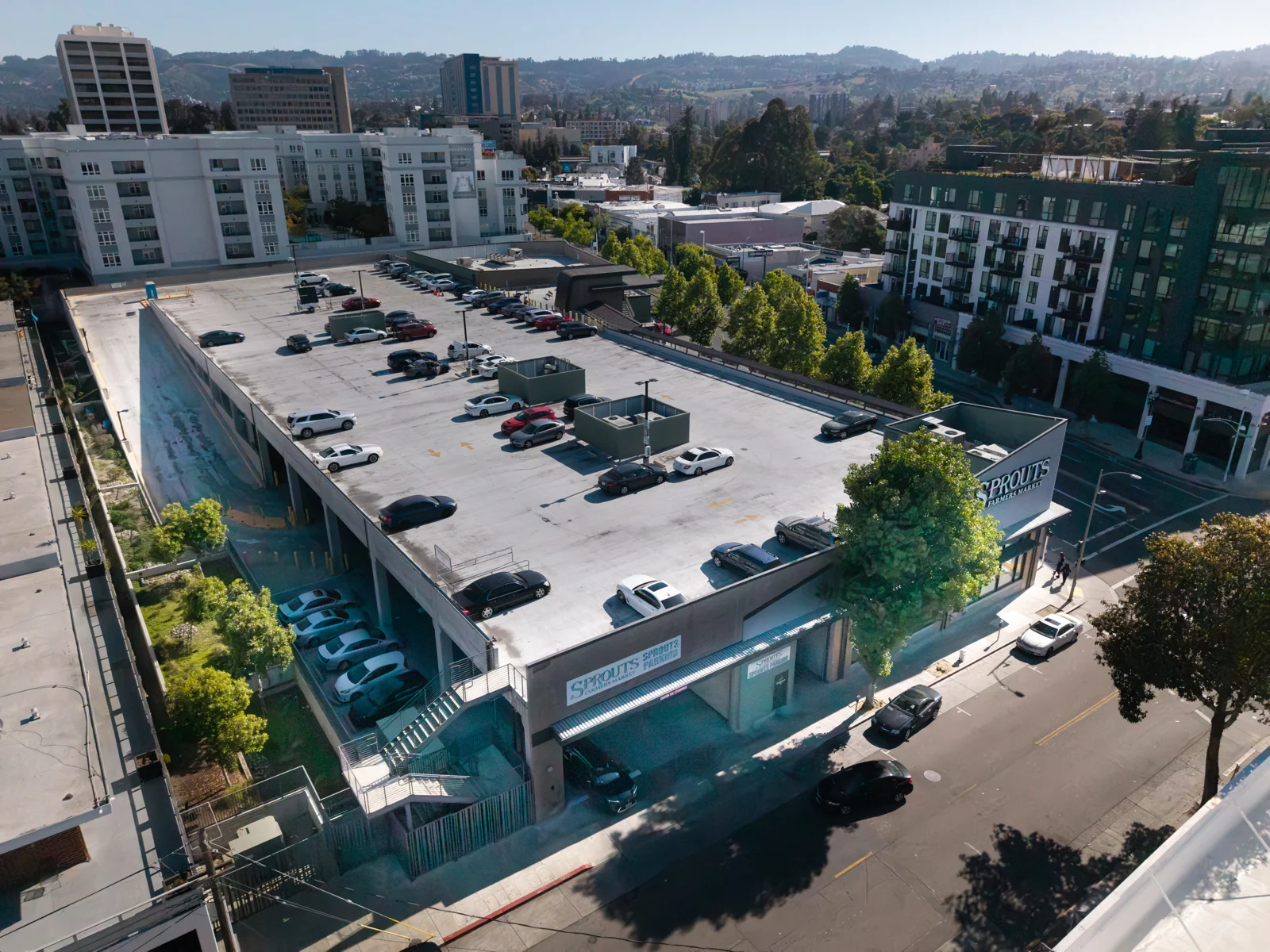 Retail in Oakland, CA — Lease in Oakland, CA, photo 7 of 8