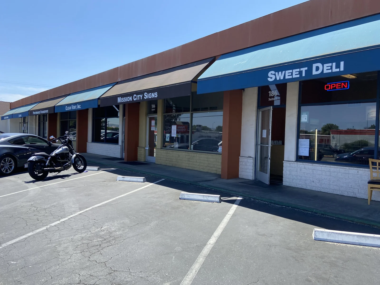 DELL OAKS COMMERCIAL CENTER - photo 1 - Campbell, CA